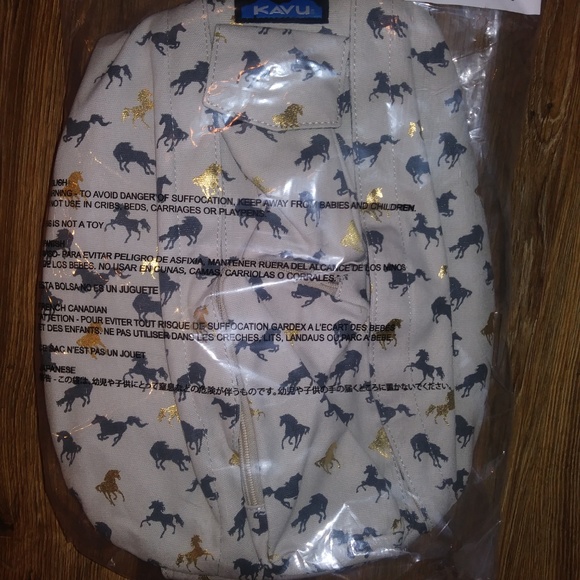 kavu unicorn bolsa